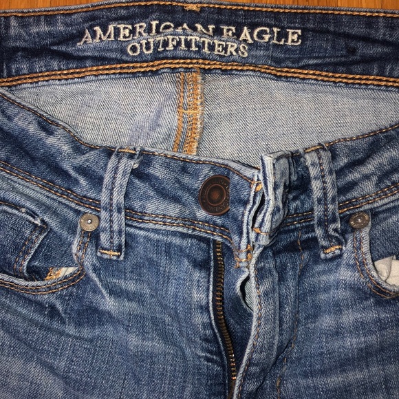 American eagle ripped jeans - Picture 3 of 4
